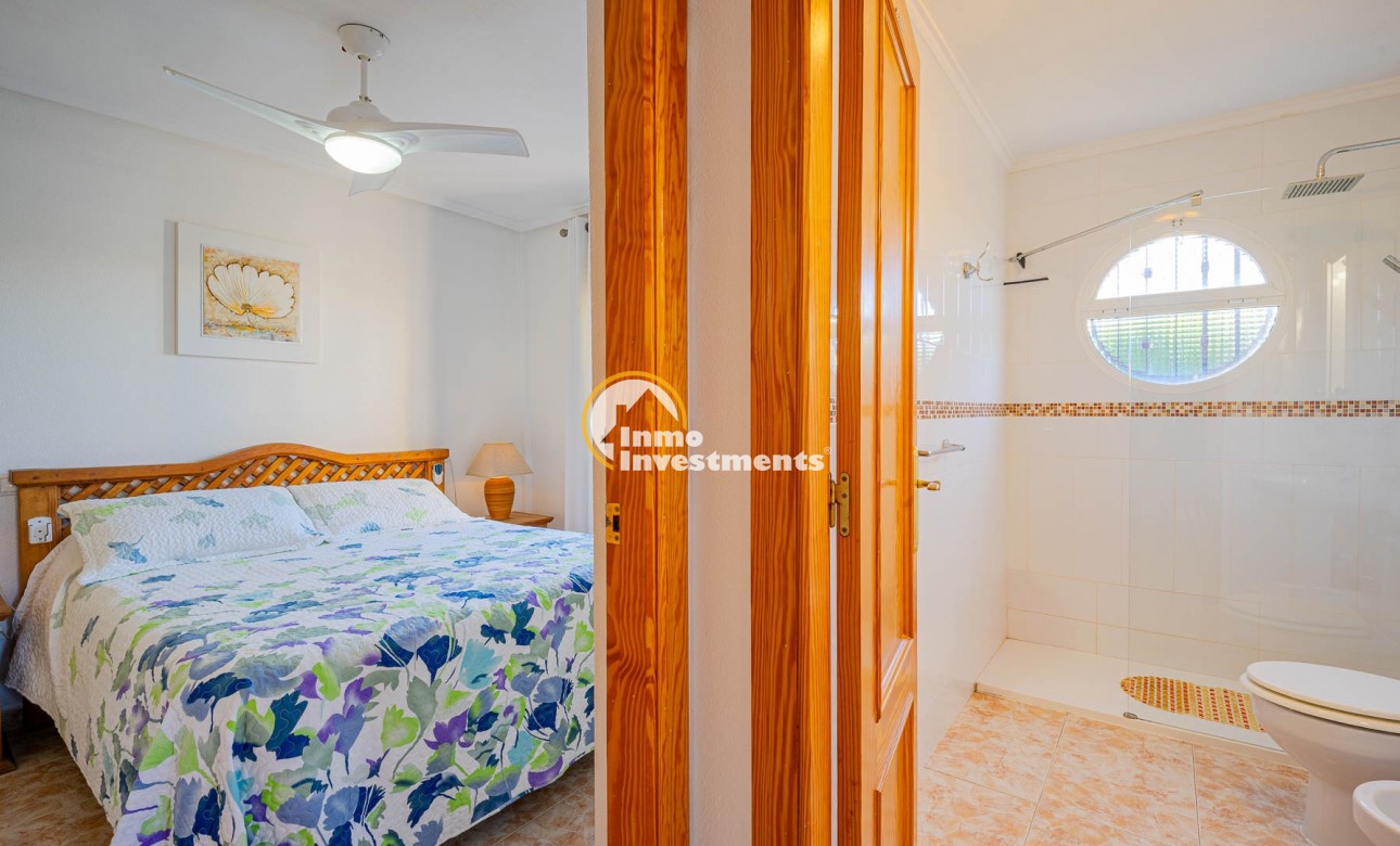 Resale - Quad House - Playa Flamenca - Iria