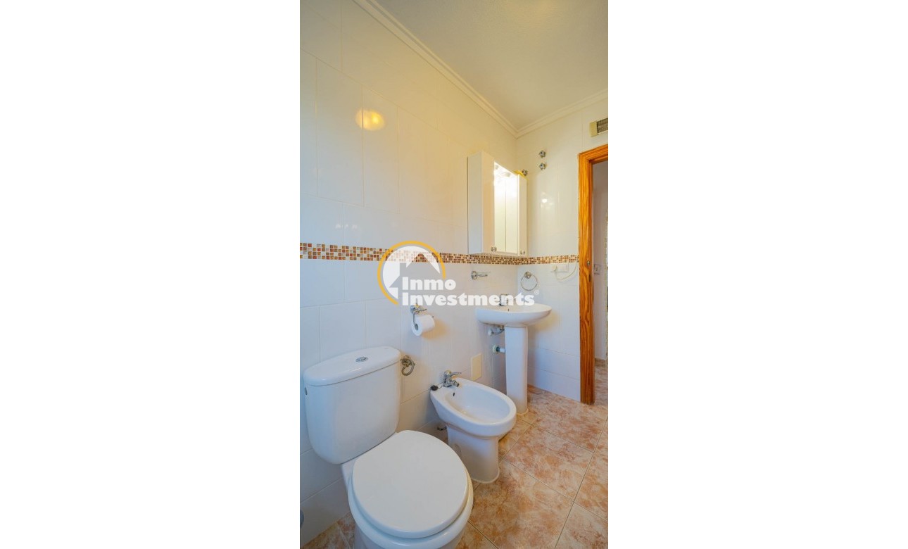 Resale - Quad House - Playa Flamenca - Iria