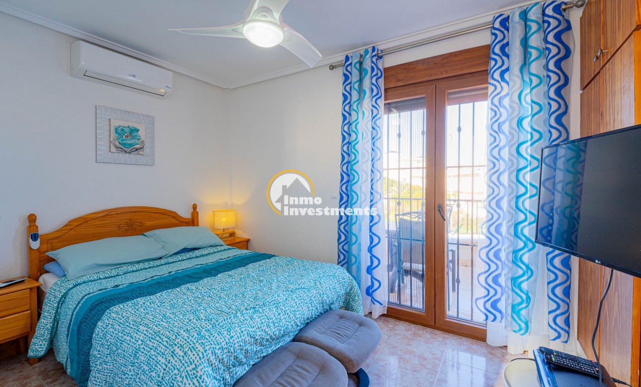 Resale - Quad House - Playa Flamenca - Iria