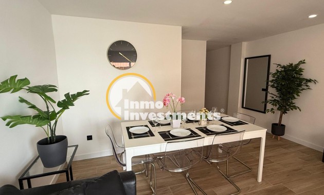 Resale - Apartment - Torrevieja - Beach