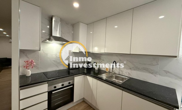 Resale - Apartment - Torrevieja - Beach