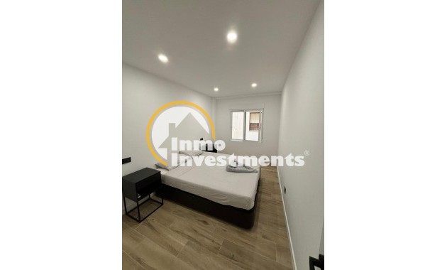 Resale - Apartment - Torrevieja - Beach