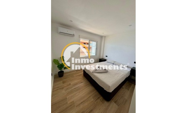 Resale - Apartment - Torrevieja - Beach