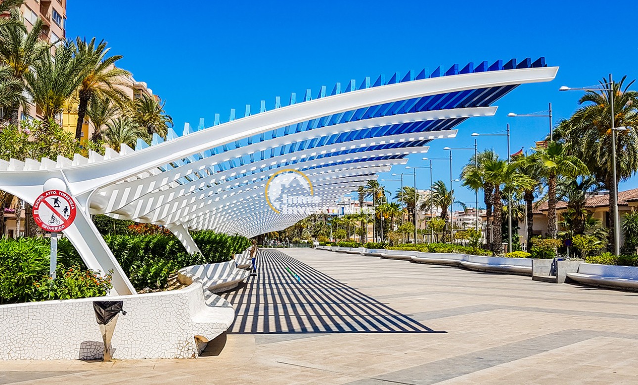Resale - Penthouse - Torrevieja - Torrevieja Centre
