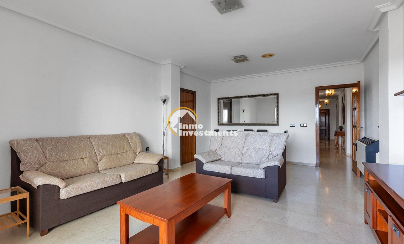 Resale - Apartment - Torrevieja - Beach