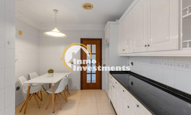 Resale - Apartment - Torrevieja - Beach