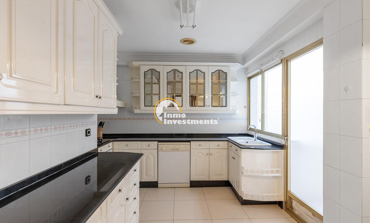 Resale - Apartment - Torrevieja - Beach