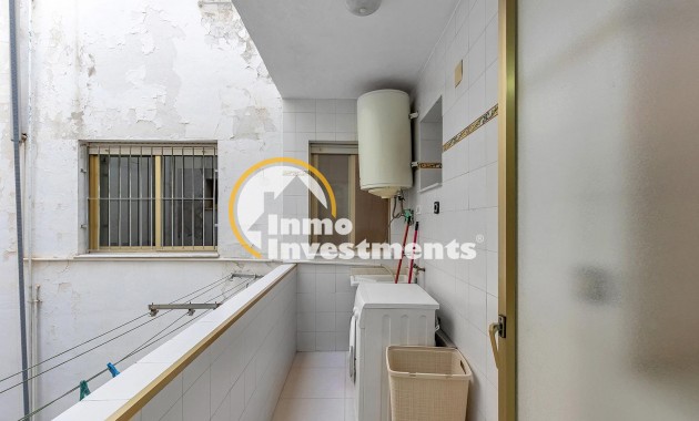 Resale - Apartment - Torrevieja - Beach