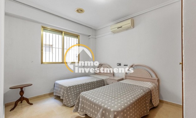 Resale - Apartment - Torrevieja - Beach