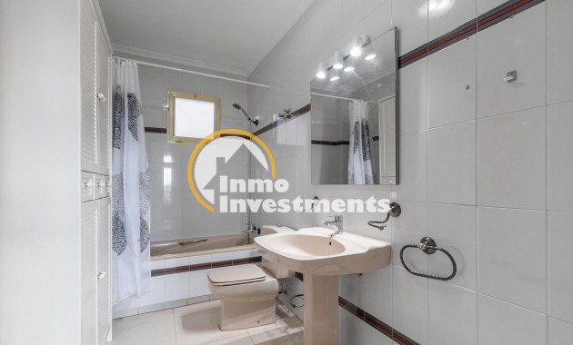 Resale - Apartment - Torrevieja - Beach