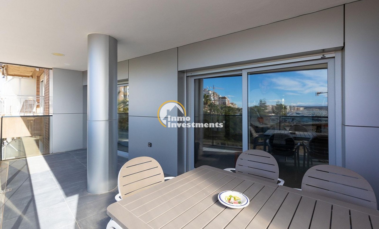Resale - Apartment - Torrevieja - Beach