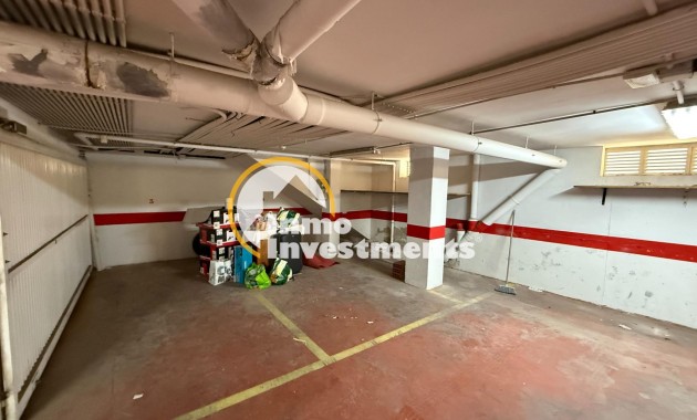 Long term rental - Garage - Torrevieja - Centro