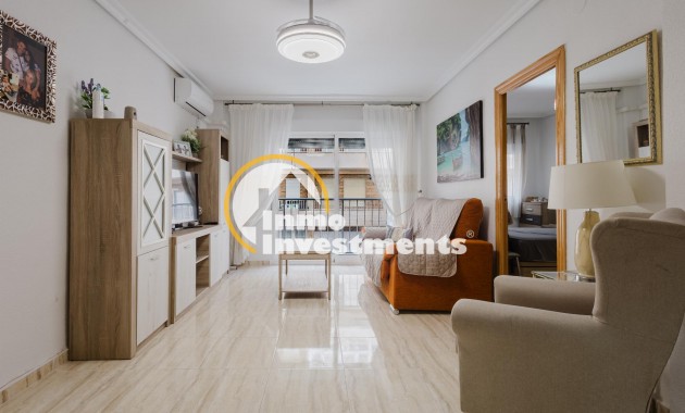 Resale - Apartment - Torrevieja - Playa del Acequion