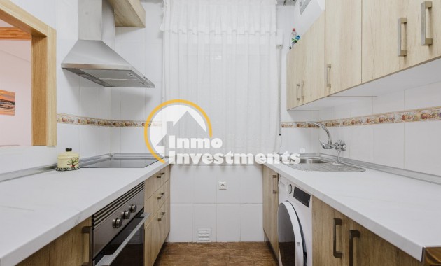 Resale - Apartment - Torrevieja - Playa del Acequion