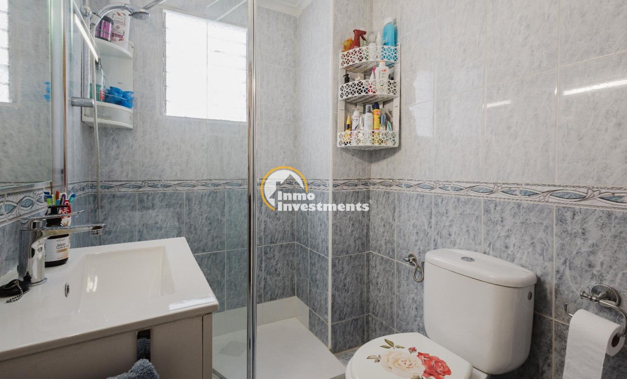 Resale - Apartment - Torrevieja - Playa del Acequion