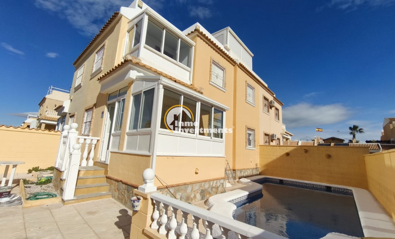 Resale - Town house - Ciudad Quesada