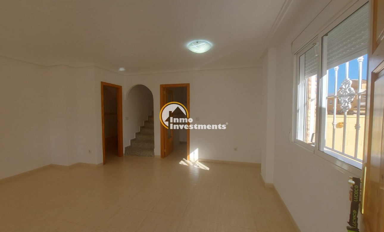 Resale - Town house - Ciudad Quesada