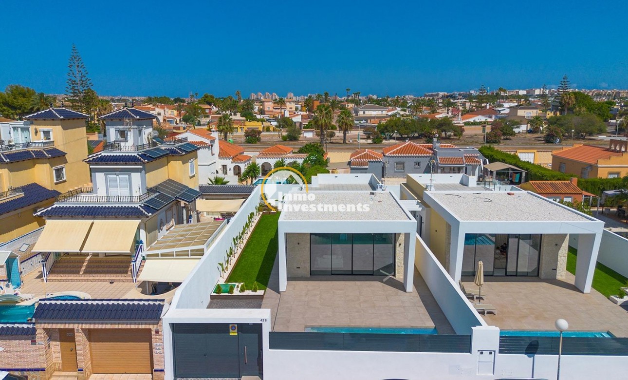 Resale - Villa - Torrevieja - Los Balcones - Los Altos del Edén