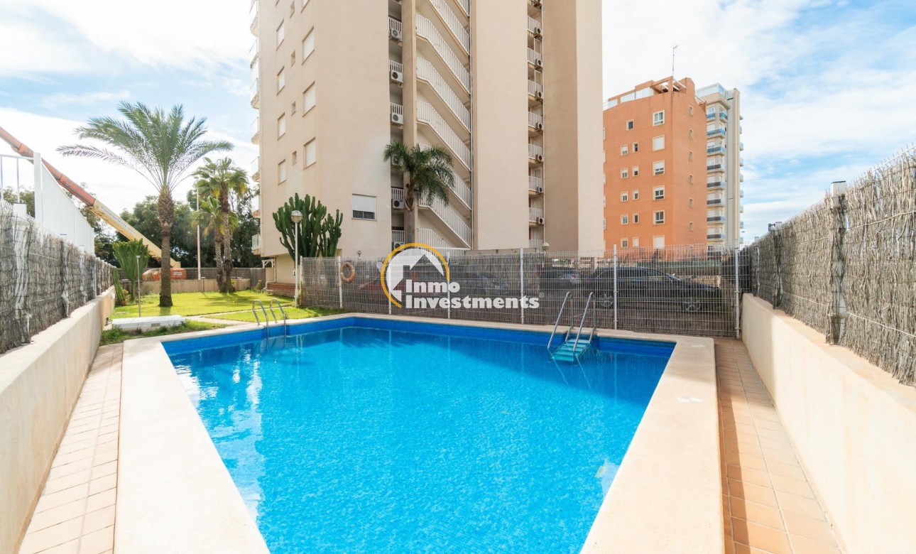 Resale - Apartment - Guardamar del Segura - puerto deportivo