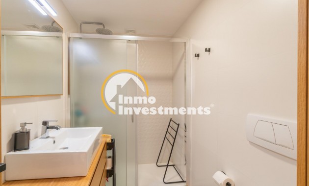 Resale - Apartment - Guardamar del Segura - puerto deportivo