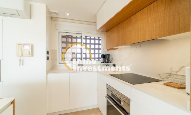 Resale - Apartment - Guardamar del Segura - puerto deportivo