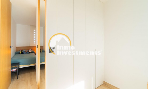 Resale - Apartment - Guardamar del Segura - puerto deportivo