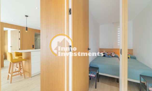 Resale - Apartment - Guardamar del Segura - puerto deportivo