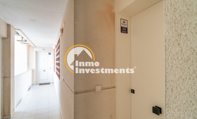 Resale - Apartment - Guardamar del Segura - puerto deportivo