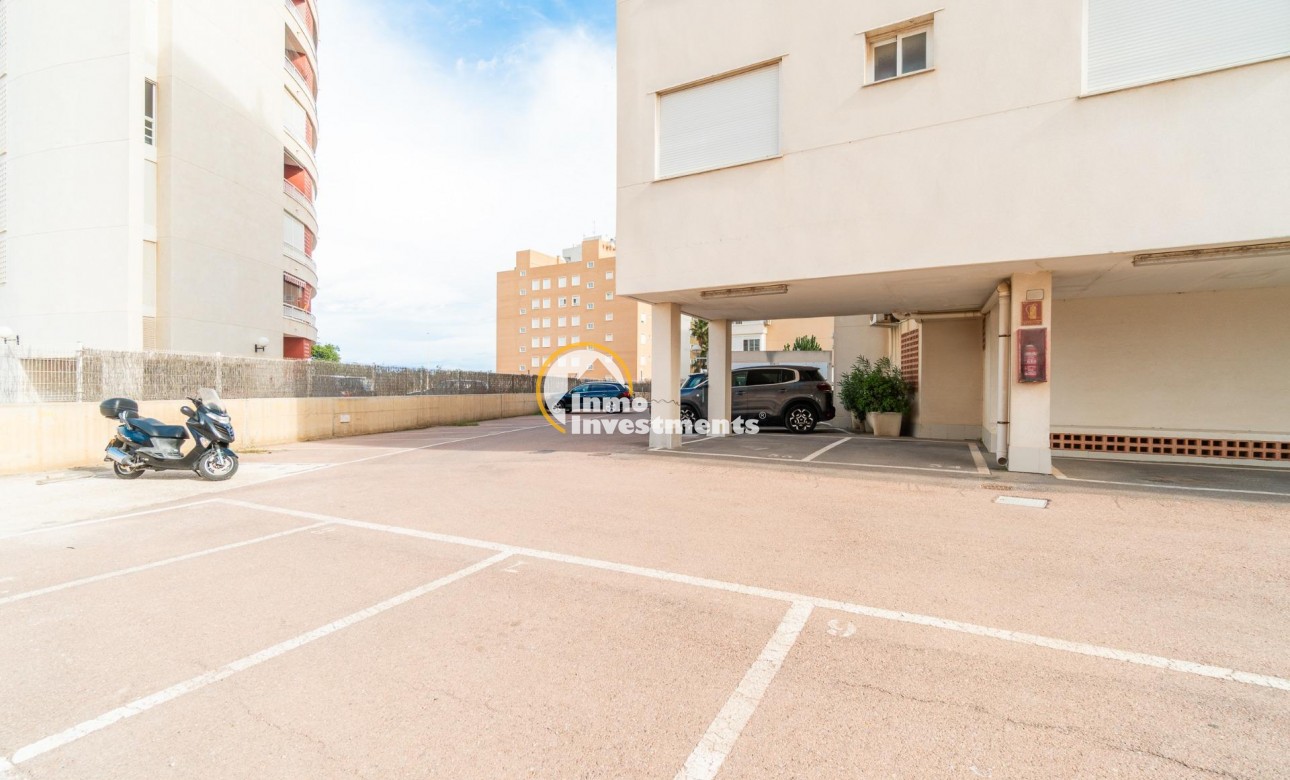 Resale - Apartment - Guardamar del Segura - puerto deportivo