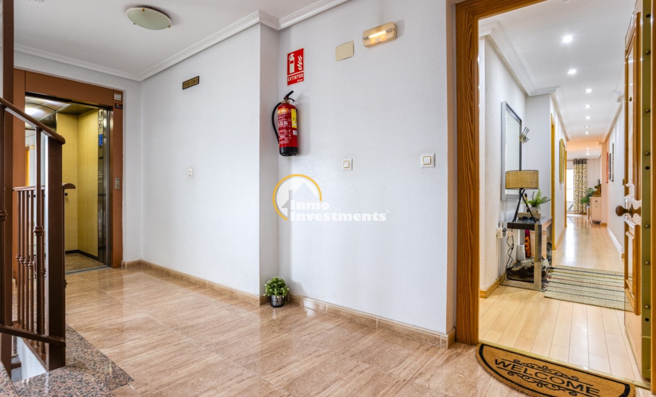 Reventa - Apartamento - Los Montesinos - Los montesinos
