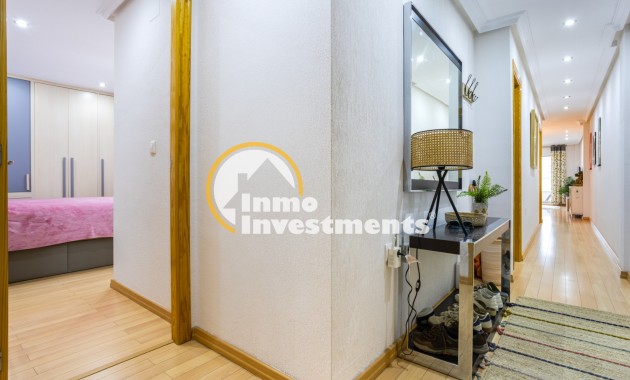 Reventa - Apartamento - Los Montesinos - Los montesinos
