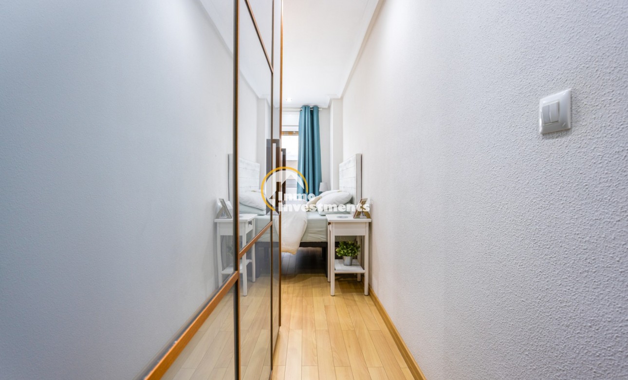 Reventa - Apartamento - Los Montesinos - Los montesinos