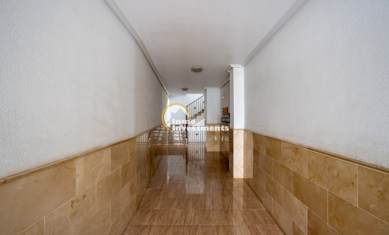 Reventa - Apartamento - Los Montesinos - Los montesinos