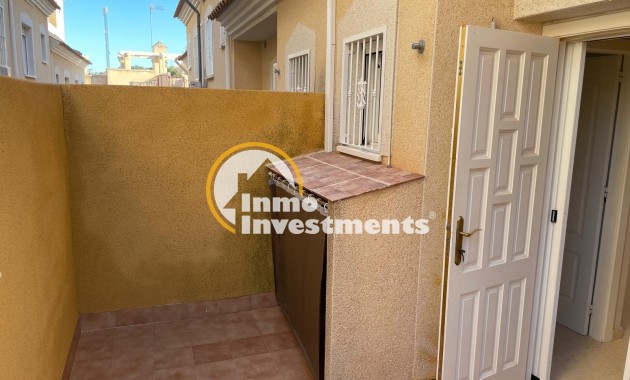 Till salu - Town house - Villamartin