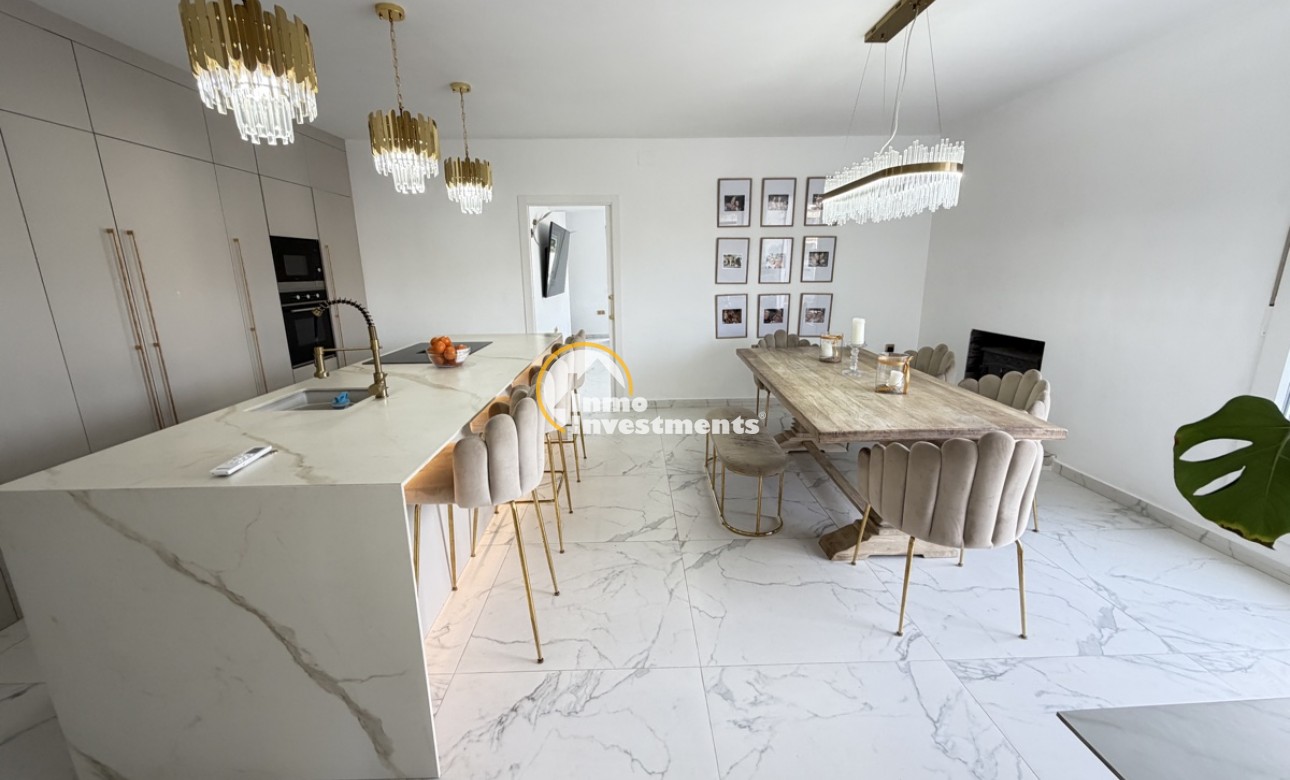 Resale - Villa - Villamartin - Las Filipinas