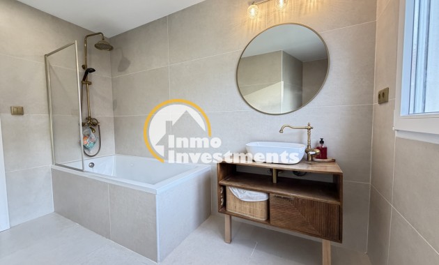 Resale - Villa - Villamartin - Las Filipinas