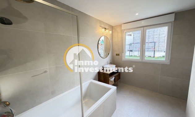 Resale - Villa - Villamartin - Las Filipinas