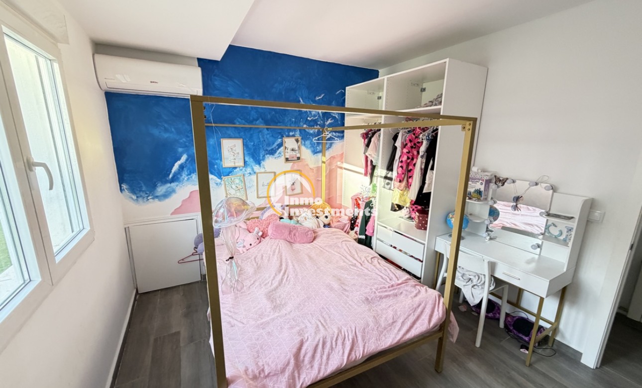 Resale - Villa - Villamartin - Las Filipinas