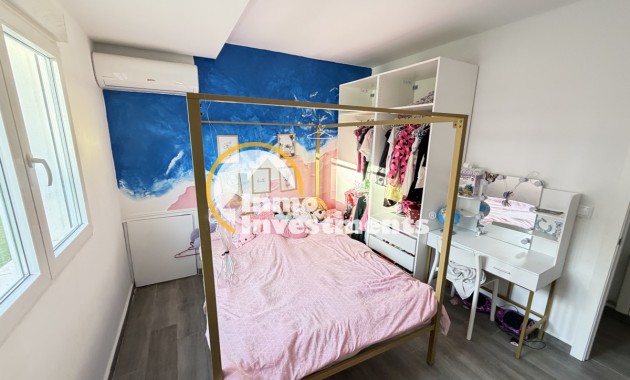 Resale - Villa - Villamartin - Las Filipinas