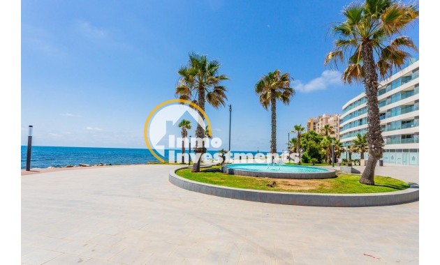 Gebrauchtimmobilien - Apartment - Torrevieja - Centro - Muelle Pesquero