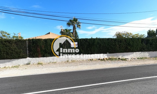 Resale - Villa - Albatera