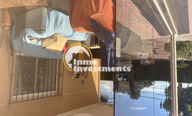 Resale - Villa - Albatera