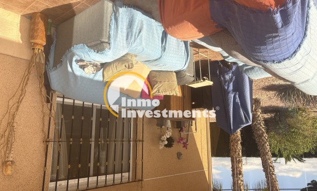 Resale - Villa - Albatera