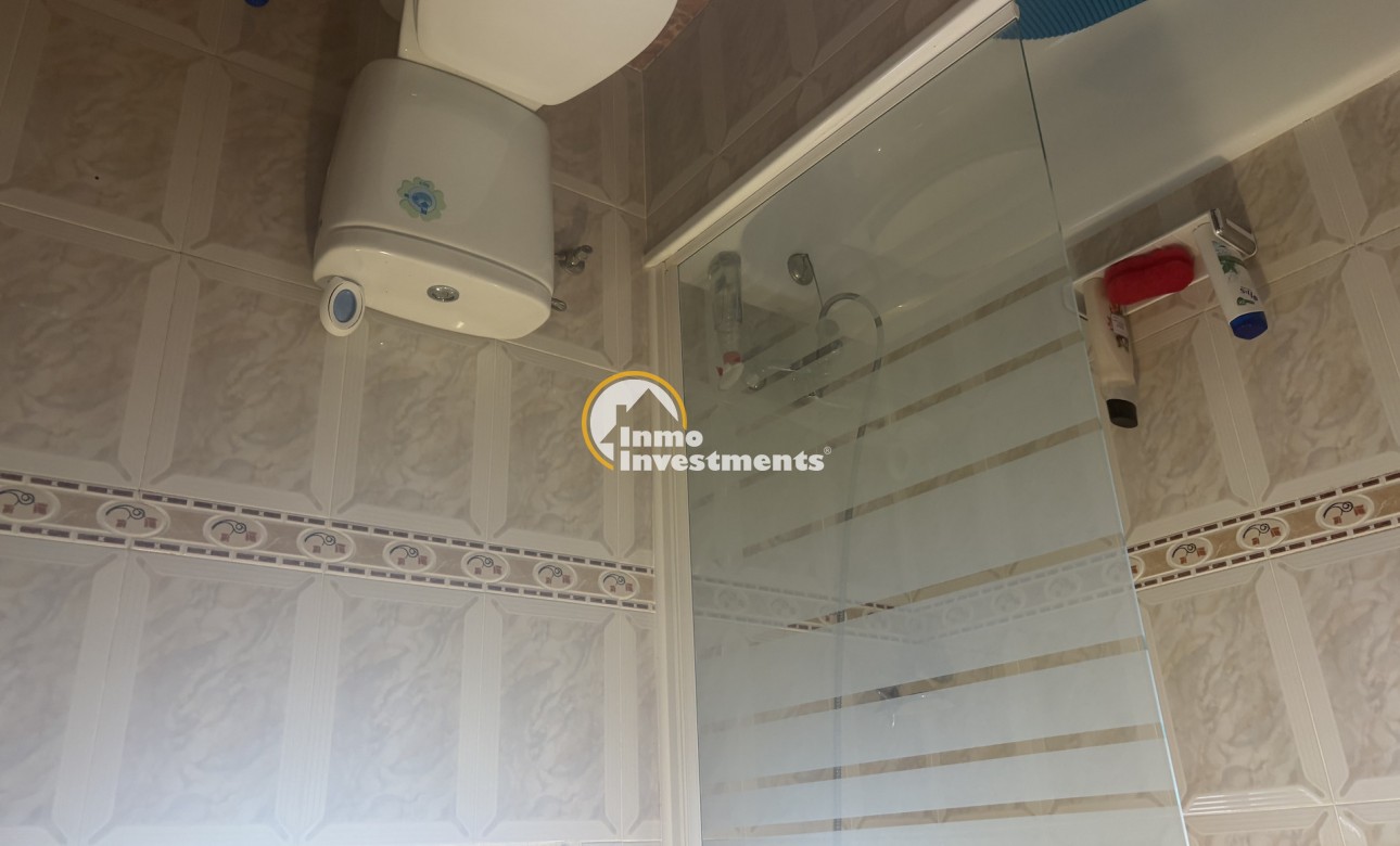 Resale - Villa - Albatera