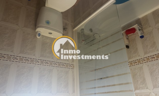 Resale - Villa - Albatera