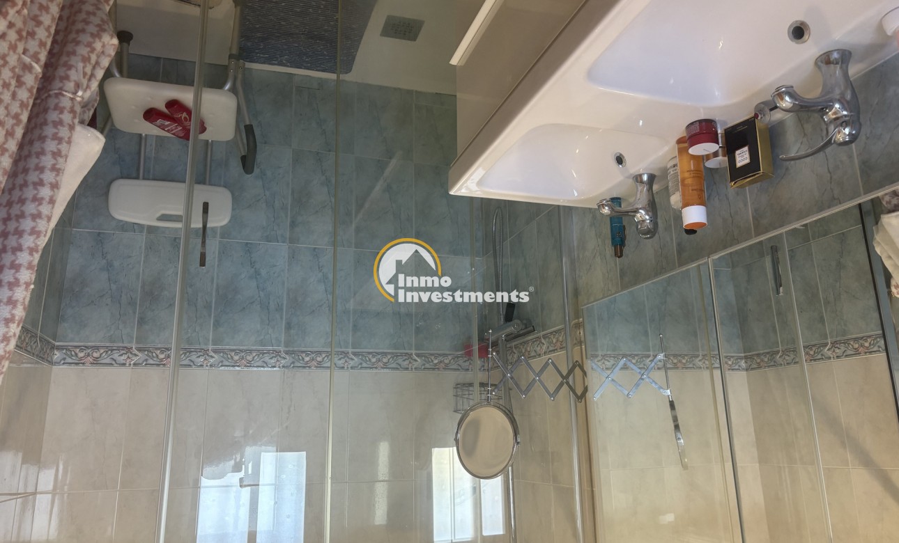 Resale - Villa - Albatera