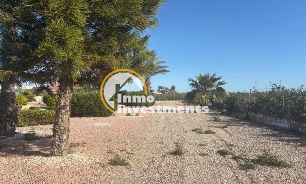 Resale - Villa - Albatera