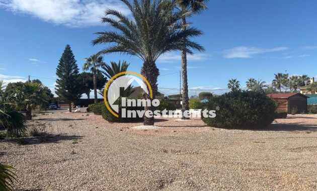 Resale - Villa - Albatera