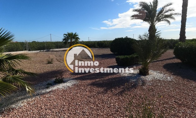 Resale - Villa - Albatera