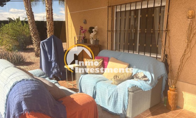 Resale - Villa - Albatera